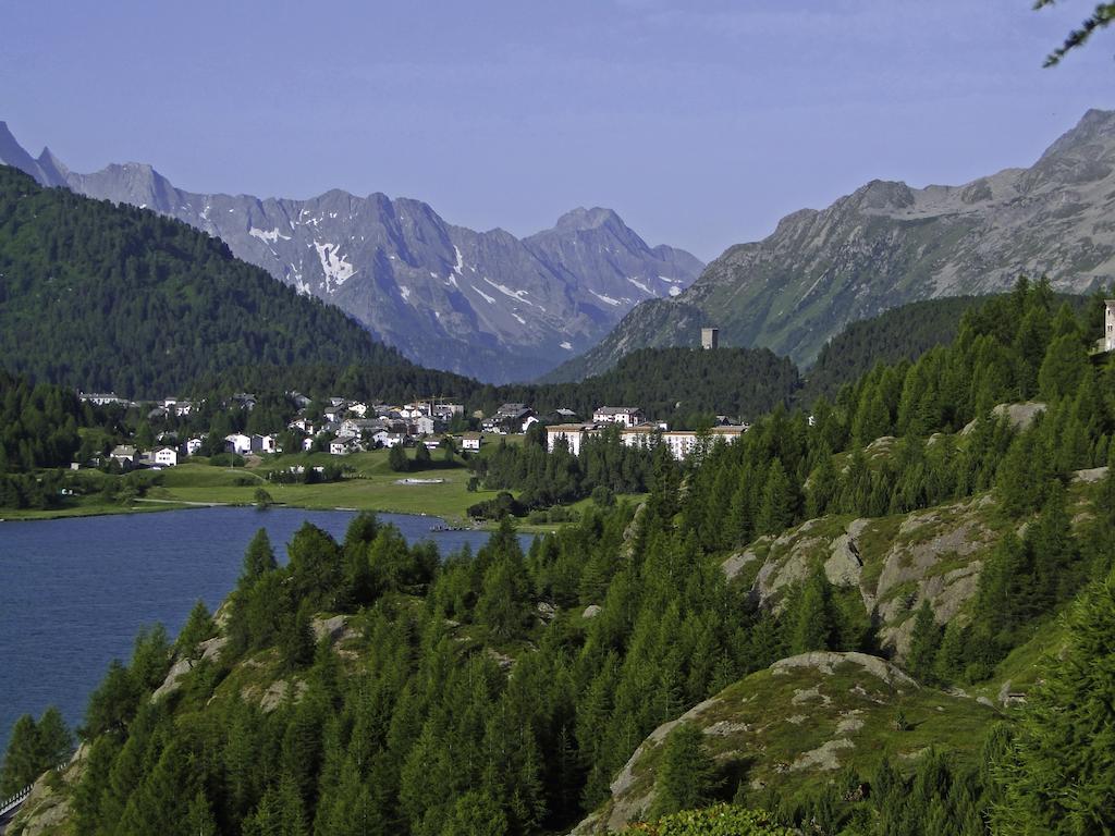 Hotel Poestli Малоя Экстерьер фото