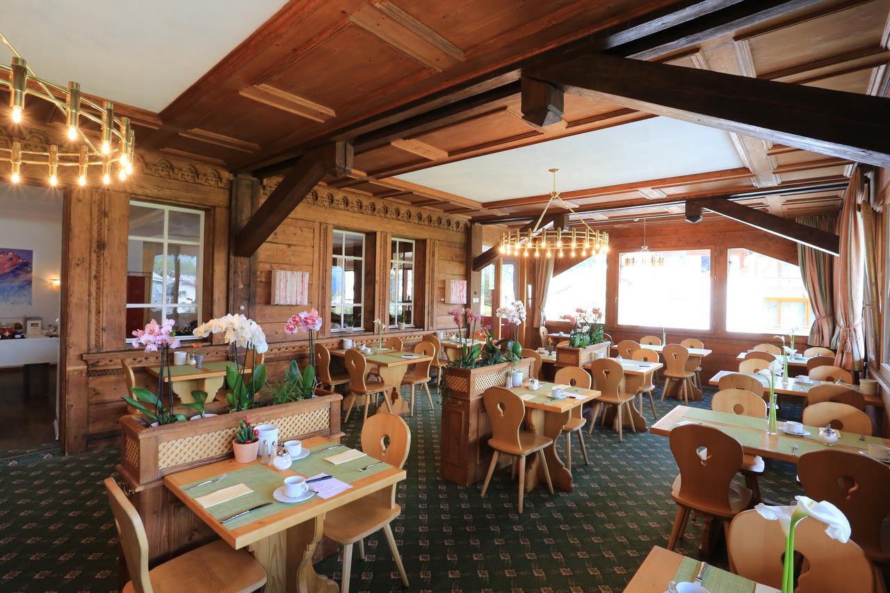 Hotel Poestli Малоя Экстерьер фото