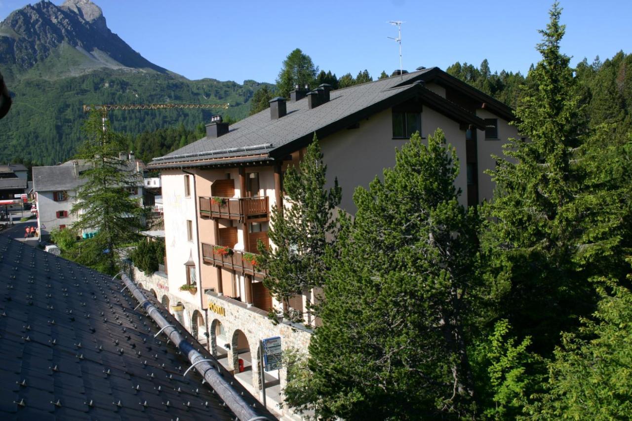 Hotel Poestli Малоя Экстерьер фото